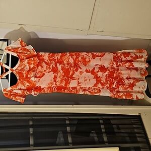 Chelsea28 Flowy Off-Shoulder Dress M